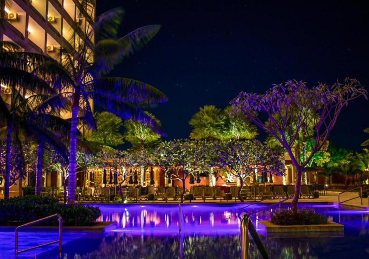 Hot Beach Resort Olimpia Ngoại thất bức ảnh The pool at the hotel